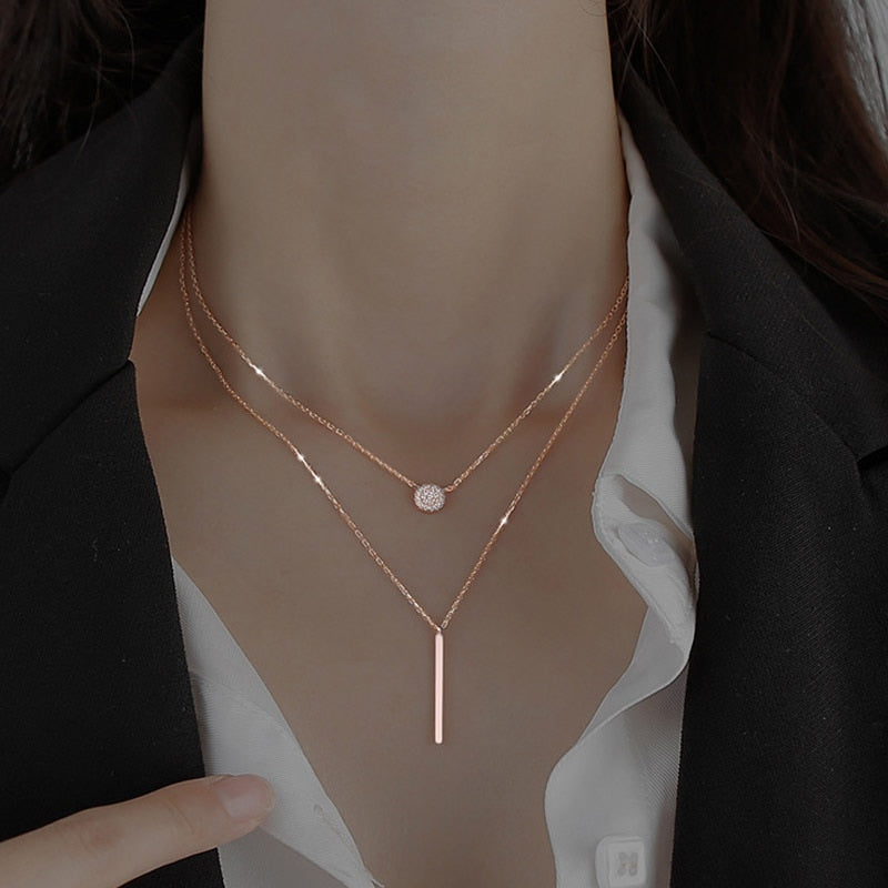 Oona™ Double Layered Necklace with Elegant and Modern Design