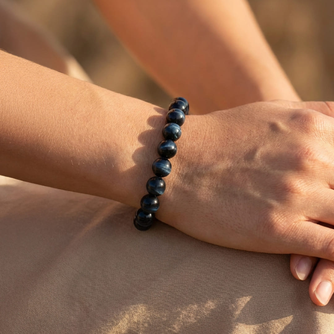 Delirae™ "Guardian Angel" Bracelet in Hawk Eye